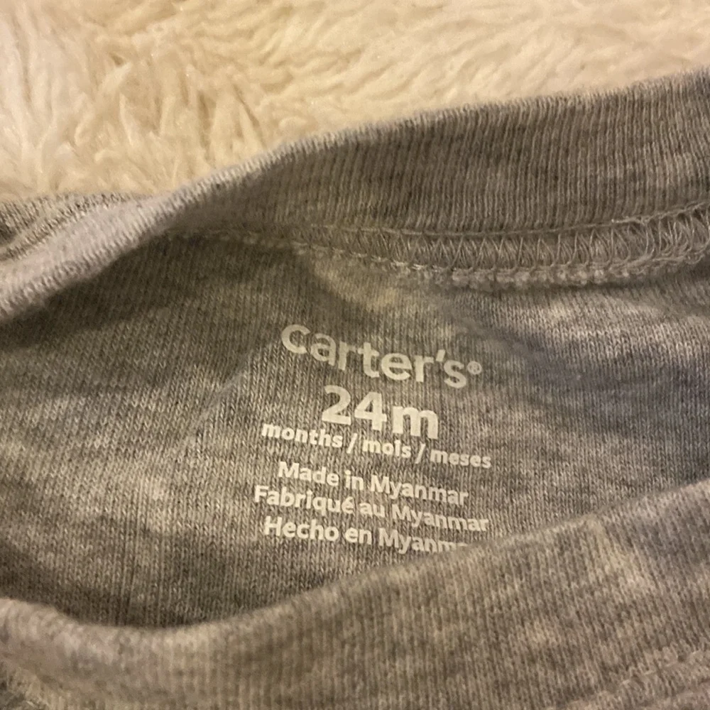 Carters Onsie - Picture 2 of 3